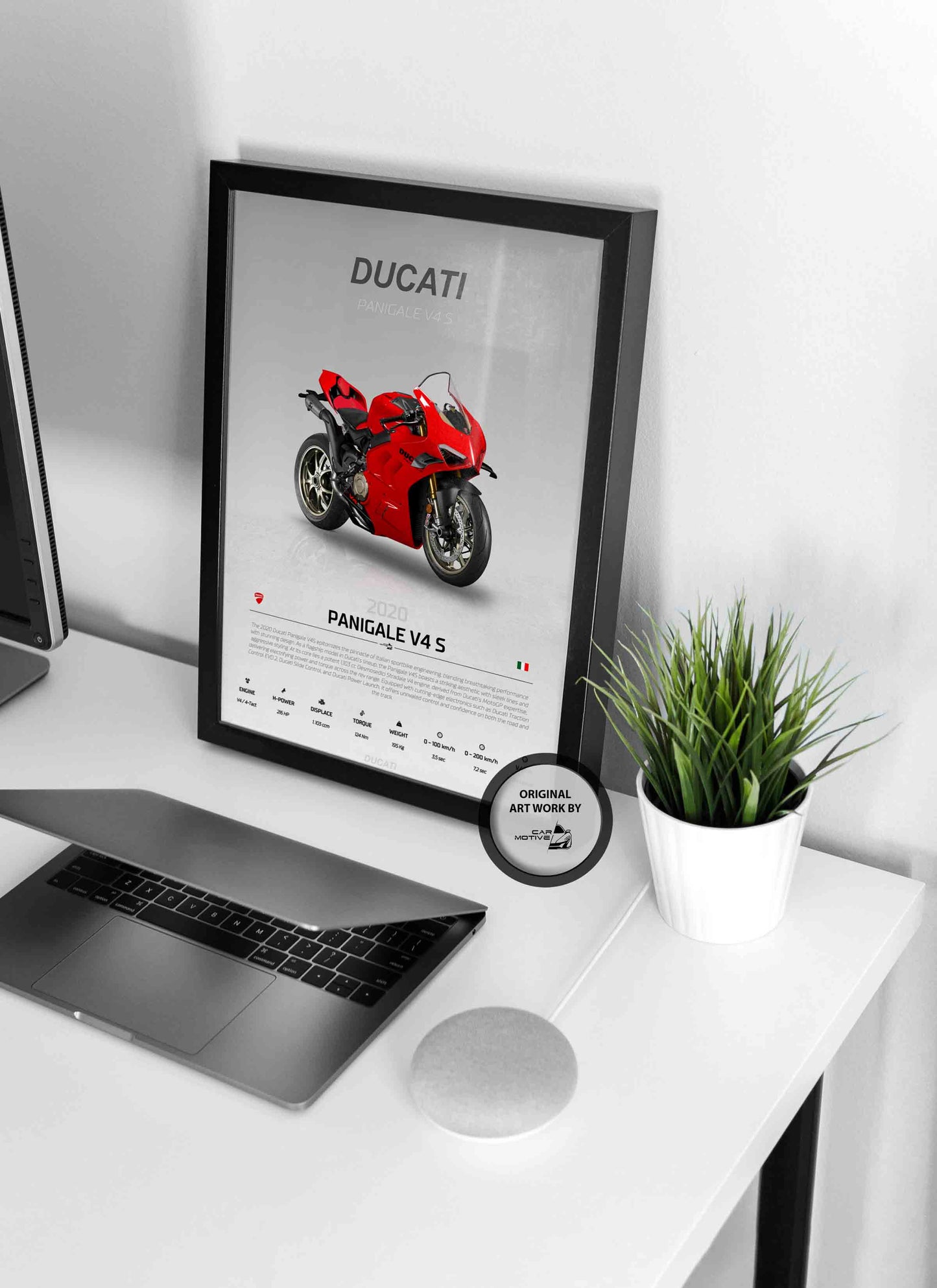 Ducati Panigale V4S (2020) - STUDIO MONTAGE 3/4 SIDE