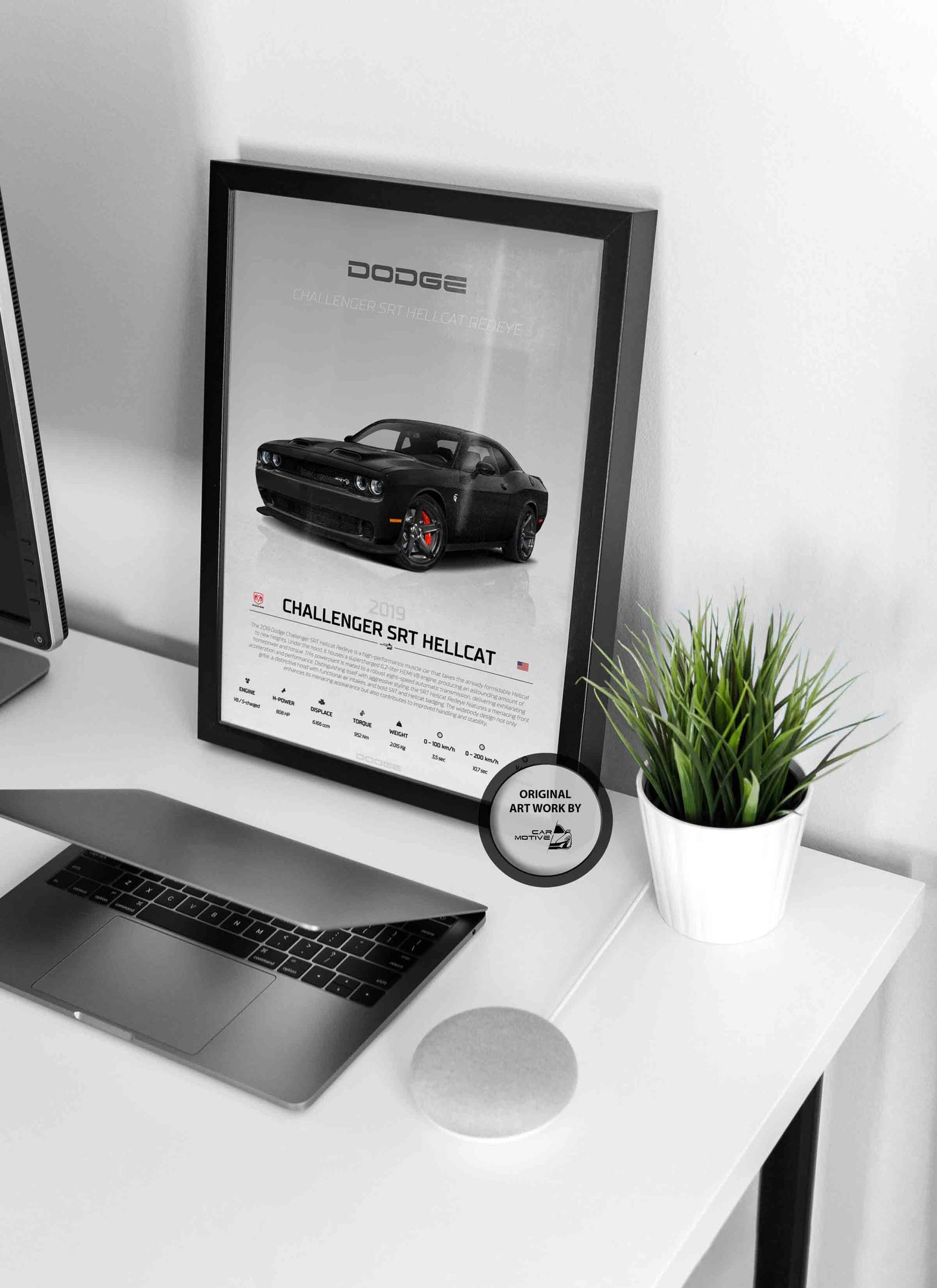 Dodge Challenger SRT Hellcat (2019) - STUDIO MONTAGE 3/4 SIDE